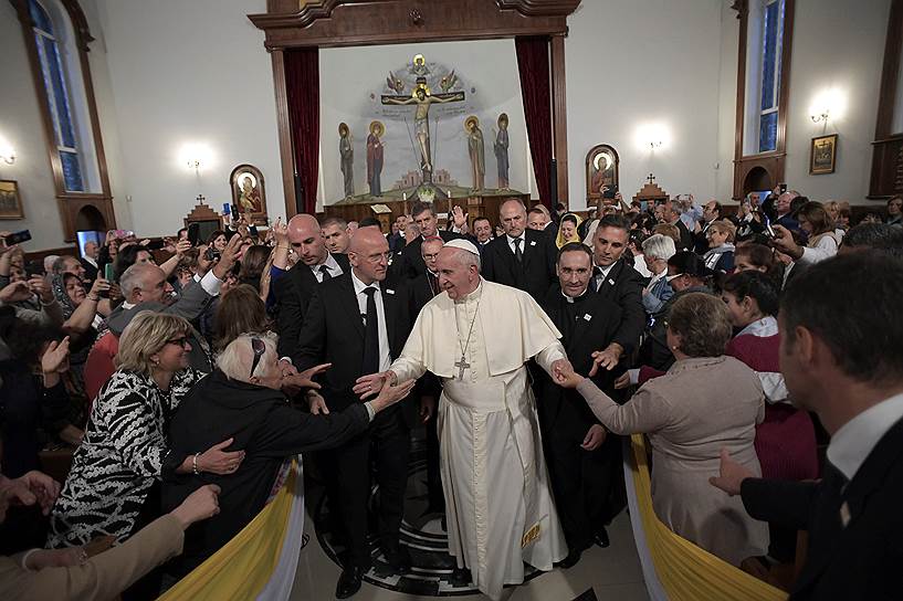 Папа римский Франциск в Халдейской католической церкви