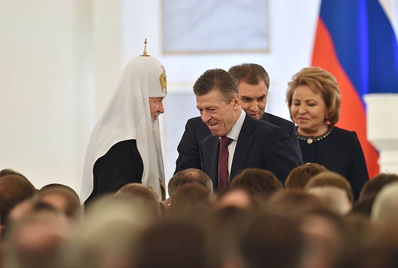 Слева направо: Патриарх Московский и всея Руси Кирилл, вице-премьер Дмитрий Козак, председатель Госдумы Вячеслав Володин и председатель Совета федерации Валентина Матвиенко
