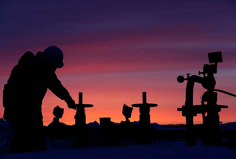 30 ноября. В Вене члены ОПЕК договорились о сокращении добычи нефти