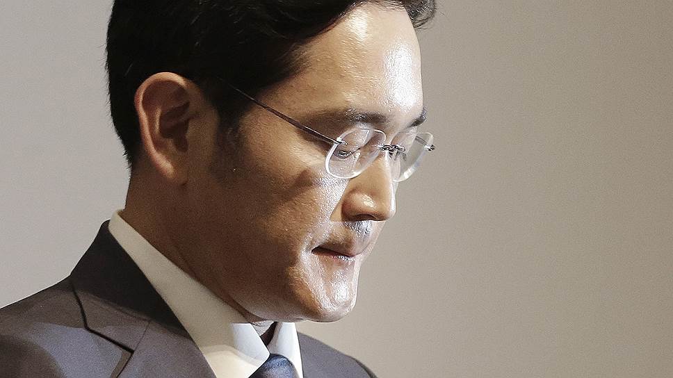 Почему прокуратура Южной Кореи выдала ордер на арест вице-президента Samsung