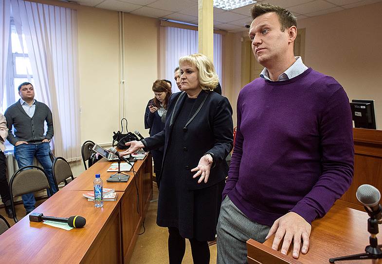 Основатель Фонда борьбы с коррупцией Алексей Навальный (слева)