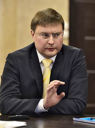 27 февраля.  Старший вице-президент Сбербанка и экс-предправления СОГАЗ Сергей Иванов (сын бывшего главы кремлевской администрации Сергея Иванова) представлен на пост главы уомпании АЛРОСА. Назначение анонсировал вице-премьер Юрий Трутнев.