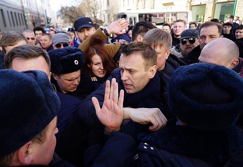 Москва. Задержание политика Алексея Навального