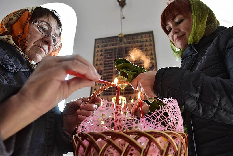 Москва. Чин освящения куличей, яиц и пасхи в канун Светлого Христова Воскресения