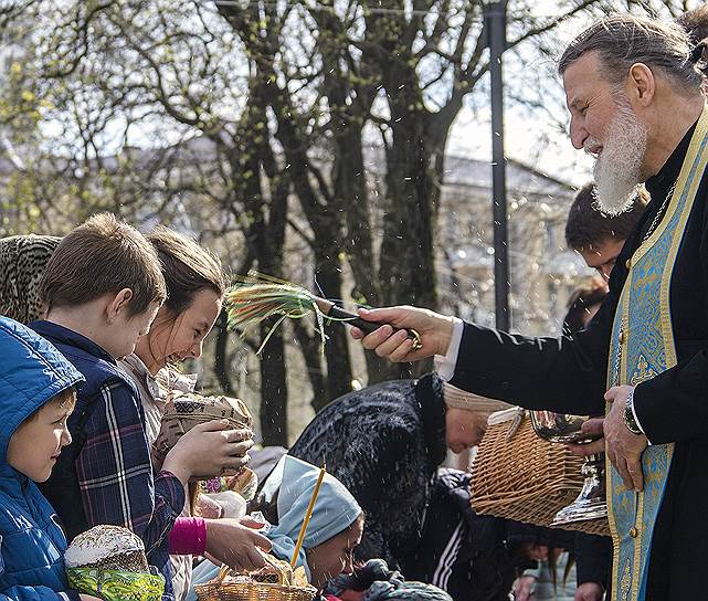 Ростов-на-Дону. Освящение куличей, яиц и пасхи в канун Светлого Христова Воскресения