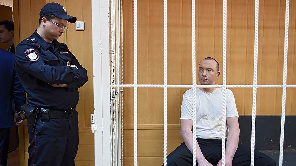 Александр Шпаков  за нападение на полицейского получил полтора года колонии