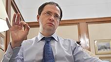 «Не наше дело обсуждать, как он написал свою диссертацию. Он великий человек»