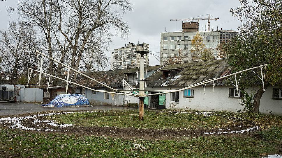 «Круг-шагалка» — устройство для выгула лошади без коновода