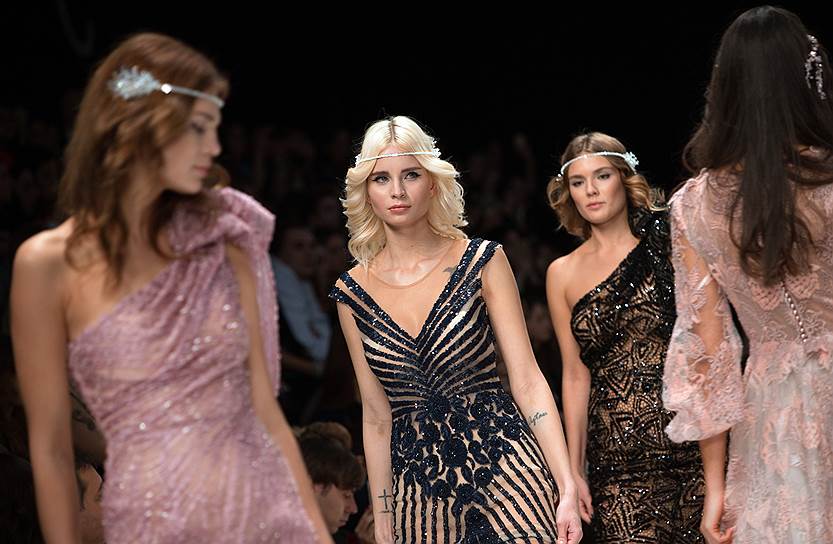 Показ коллекции Надежды Юсуповой в рамках Недели моды Mercedes-Benz Fashion Week Russia (сезон осень-зима 2018-2019)