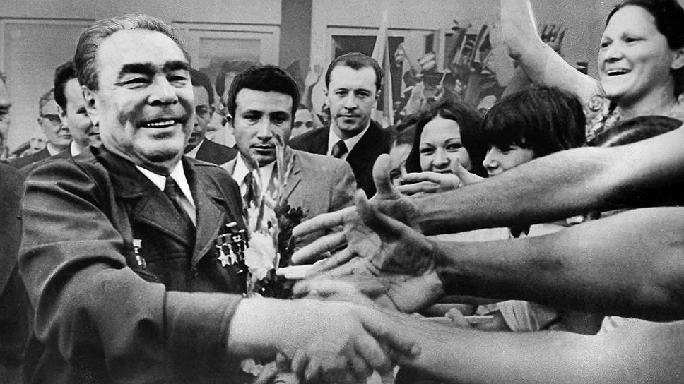 &lt;b>Леонид Брежнев&lt;/b>, генеральный секретарь ЦК КПСС (1964 - 1982). &lt;b>18 лет&lt;/b> на посту