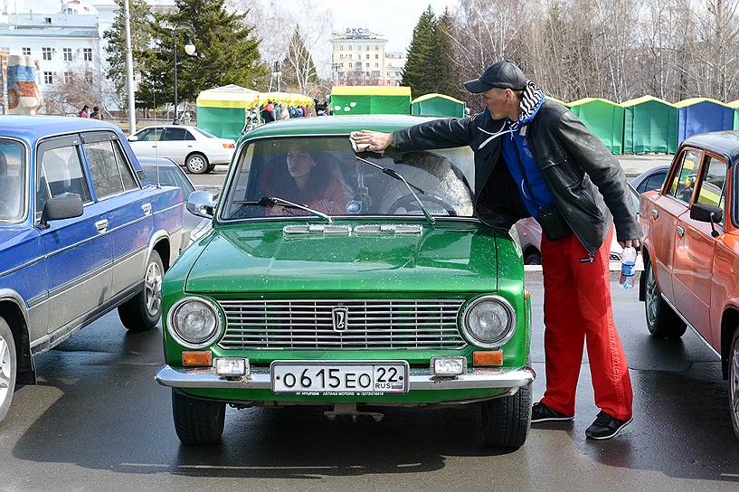 Ваз 2101. Производился с 1970 по 1988 год. Легендарная копейка имеется у министра финансов Антона Силуанова и вице-премьера Игоря Шувалова