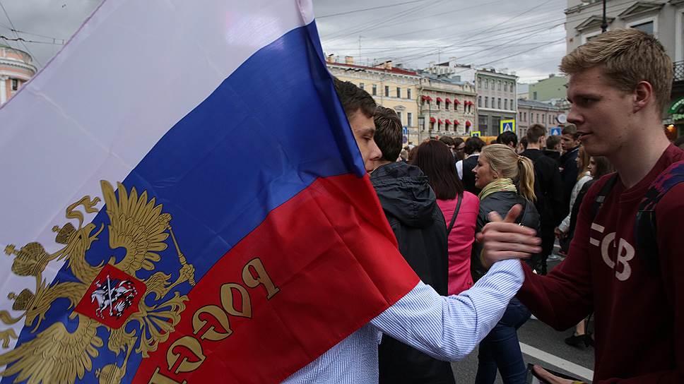 Как санкт-петербургским школьникам раздали анкеты с вопросами о патриотизме и экстремизме