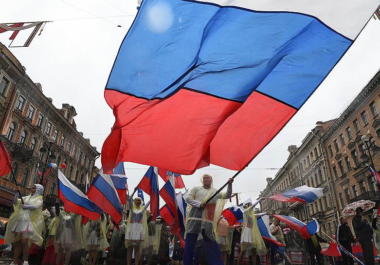 Первомайская демонстрация в Санкт-Петербурге