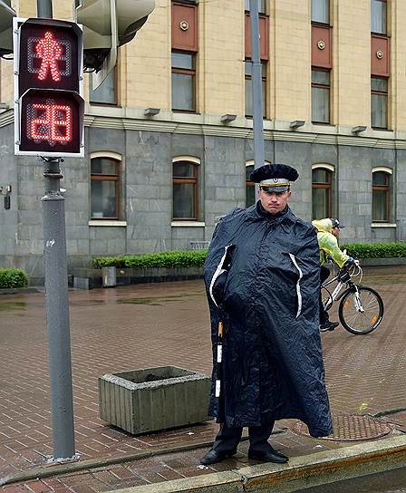 Утром и днем в столице перекрывали ряд центральных улиц. С 8.30 было закрыто для автотранспорта Садовое кольцо