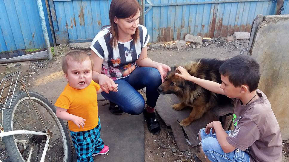 Общение с родными — это то, чего практически лишены дети, лежащие в реанимации, и то, что им так необходимо