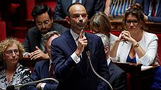 Парламенту Франции мешает президентский помощник