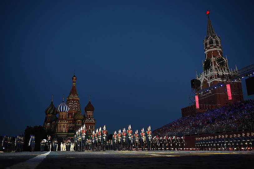 XI Международный военно-музыкальный фестиваль «Спасская башня» на Красной площади. Церемония открытия.