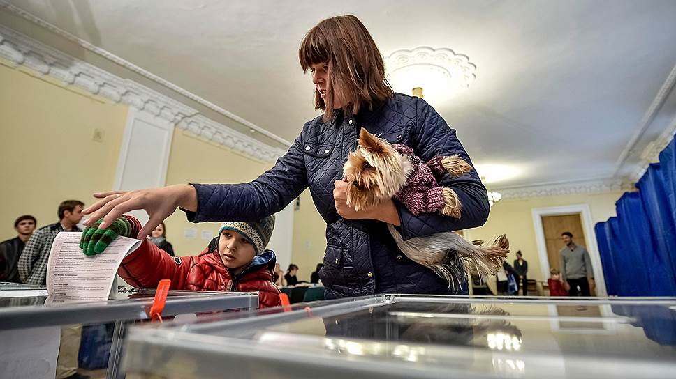 Почему Украина не хочет пускать на выборы российских наблюдателей