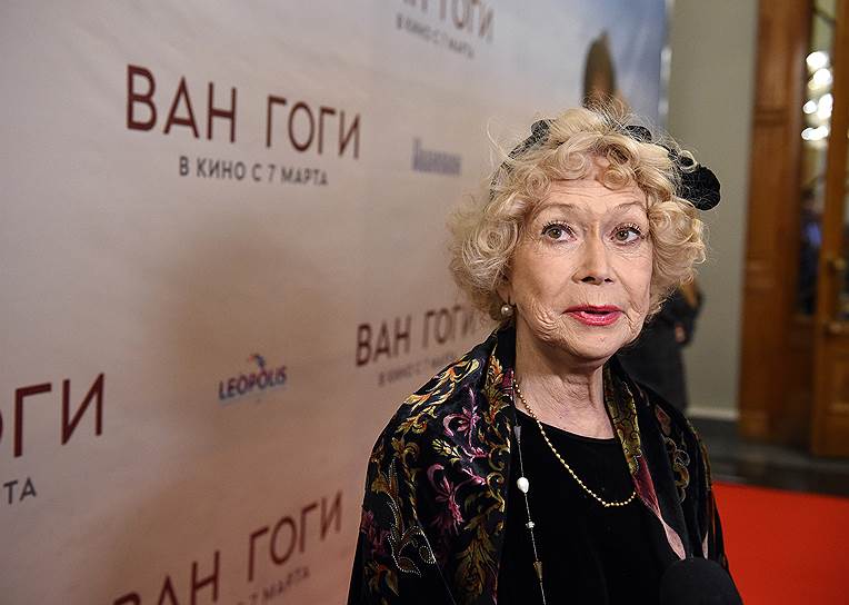Актриса Светлана Немоляева на премьере фильма Сергея Ливнева «Ван Гоги» в кинотеатре «Иллюзион»