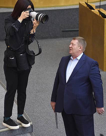 Москва, Россия. Депутат Госдумы Николай Панков во время пленарного заседания