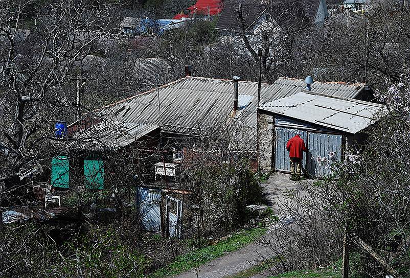 Россия, Республика Крым. Сельский дом