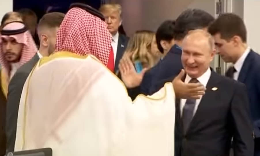 Наследный принц Мухаммед бен Сальман и президент РФ Владимир Путин прониклись симпатией друг к другу с первой встречи