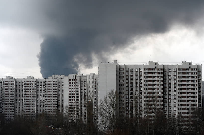 Несмотря на сильное задымление, в районе пожара не было выявлено превышения предельной концентрации вредных веществ