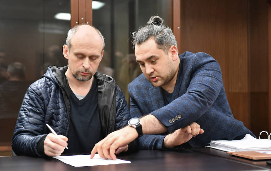 Житель Удмуртии Алексей Вересов (слева) и его адвокат Мансур Гильманов