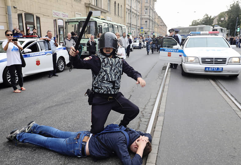 9 сентября 2018 года. Несогласованная акция протеста в Москве против повышения пенсионного возраста 