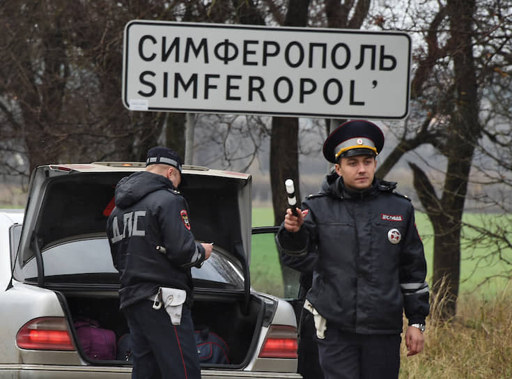 Владелец грузовика с украинскими номерами пожаловался в КС, что не может пользоваться машиной из-за постоянных проверок на крымских дорогах