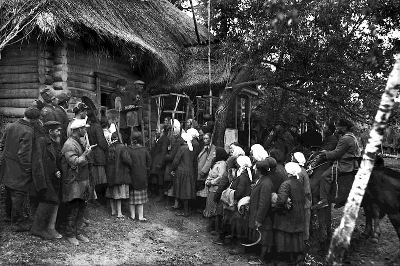 «Товарищи все боялись этого Прокова, начальника Политотдела, он сейчас же грозил арестом»