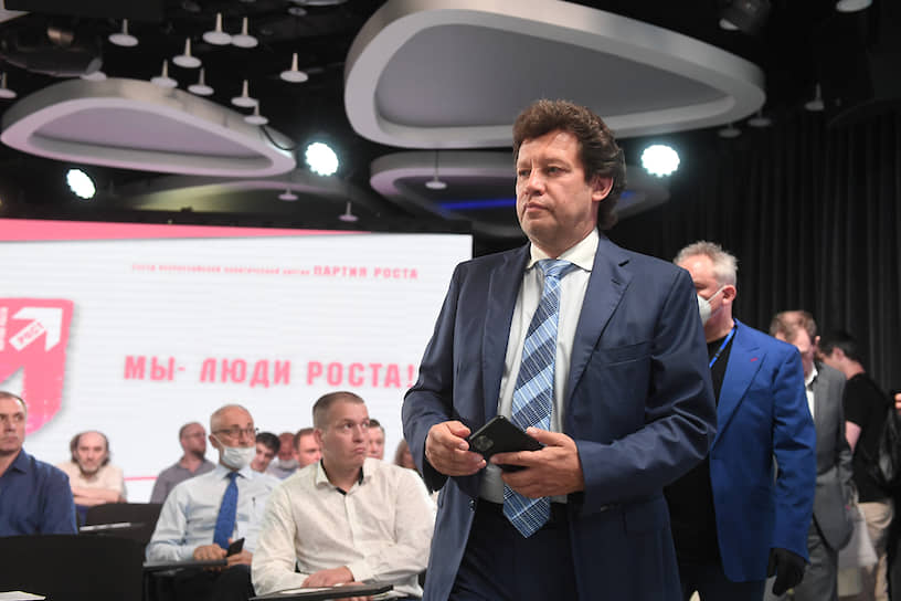 Заместитель председателя по внешним связям и работе над законодательством Виктор Звагельский