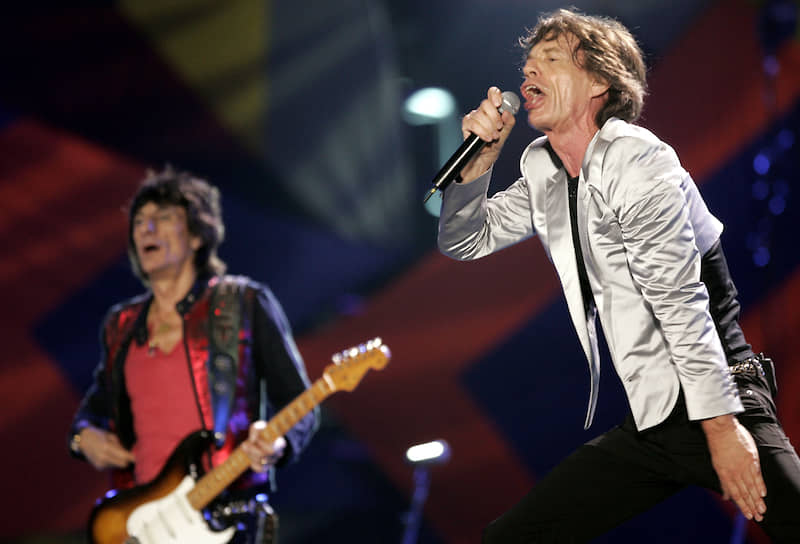 На выступлении британской рок-группы The Rolling Stones на пляже Копакабана в Рио-де-Жанейро 18 февраля 2006 года собралось порядка 1,5 млн человек