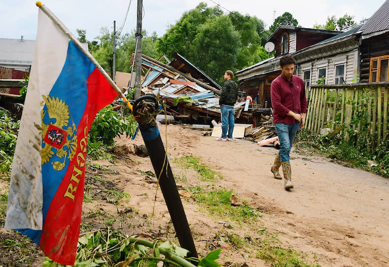 Руза, Россия. Последствия прорыва дамбы в Подмосковье 