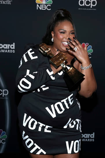 Певица Lizzo получила награду за «Лучшие продажи песен»