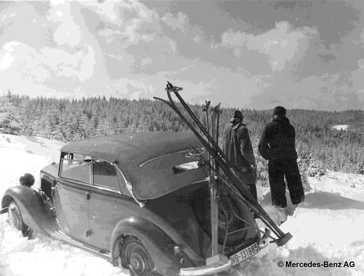 С 1936 по 1953 год самым продаваемым автомобилем компании была модель Mercedes-Benz 170V (W136). Эта машина стала доступнее и современнее своего предшественника. До начала войны было выпущено около 75 тыс. таких машин, а после возобновления производства в 1947 году — еще более 83 тыс. 