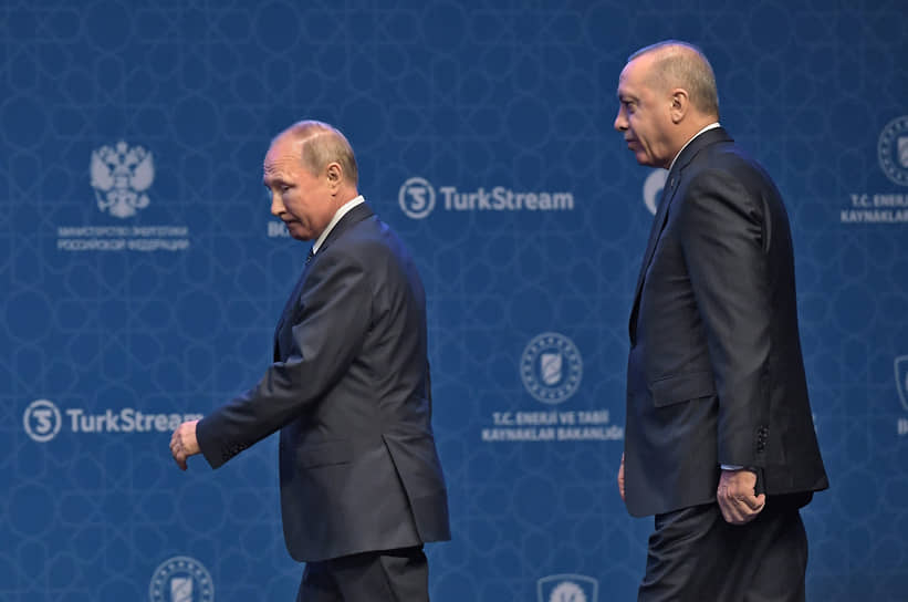 Президент России Владимир Путин (слева) и президент Турции Реджеп Тайип Эрдоган