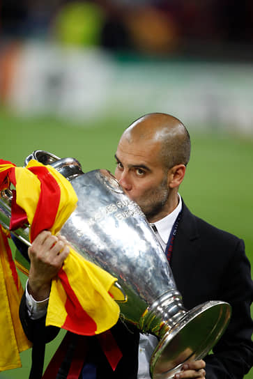 В сезоне 2010/11 Гвардиола потерпел свое первое поражение в финале Кубка Испании: на 103-й минуте бомардир «Реала» Криштиану Роналду забил победный гол головой. Однако в Лиге чемпионов «Барселона» обыграла «Реал» в полуфинале по сумме двух матчей со счетом 3:1. В мае 2011 года «Барселона» завоевала свой 21-й чемпионский титул и стала победителем Лиги чемпионов УЕФА, обыграв в финале со счетом 3:1 «Манчестер Юнайтед» 