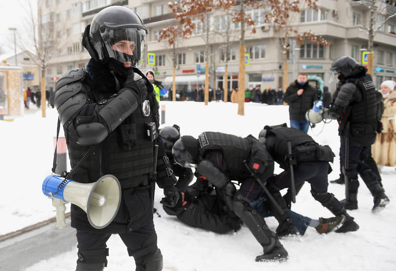 31 января. Москва. Задержание участников акции в поддержку оппозиционера Алексея Навального на Хоромном тупике у станции метро «Красные ворота»