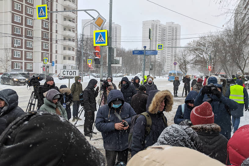 Журналисты перед началом заседания. 