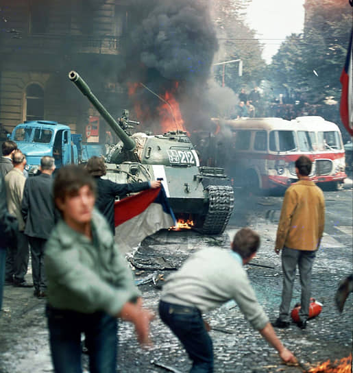 Ввод войск стран Варшавского договора в Чехословакию в 1968 году обогатил лексикон албанских пропагандистов термином «социал-империализм»