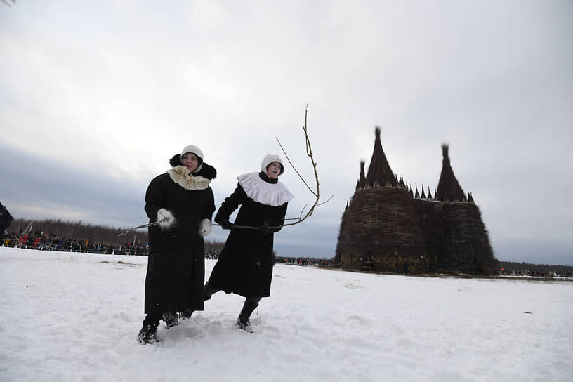 Народные гуляния в арт-парке «Никола-Ленивец»