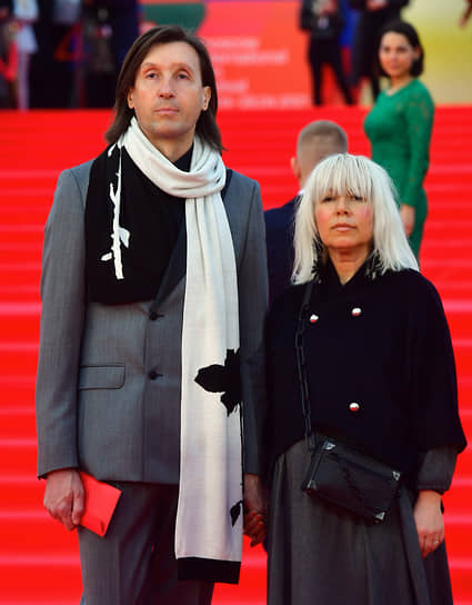 Дизайнер Сергей Сысоев с супругой Ольгой на церемонии открытия ММКФ 
