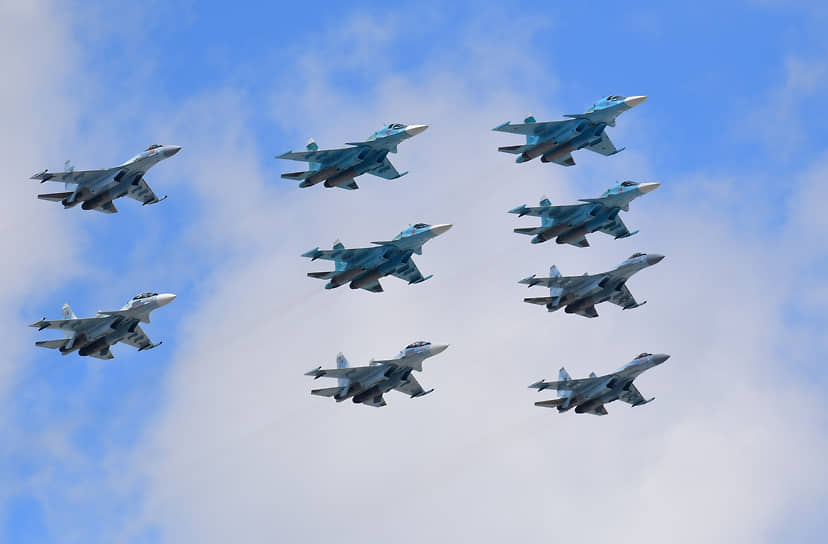 Следующий тренировочный пролет над Красной площадью состоится 7 мая во время генеральной репетиции парада