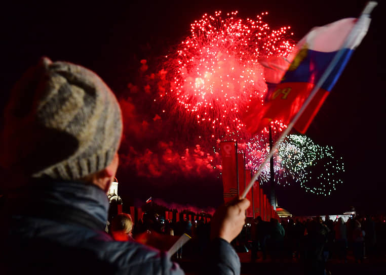 Салют на Поклонной горе