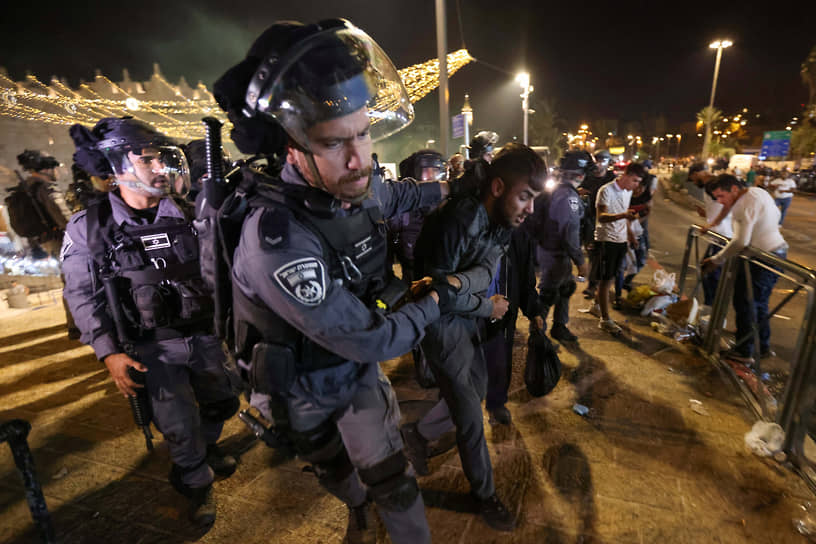 В полиции Израиля заявили, что за волнениями стояли экстремисты, и что силы правопорядка «не позволят экстремистам нанести ущерб безопасности общественности»