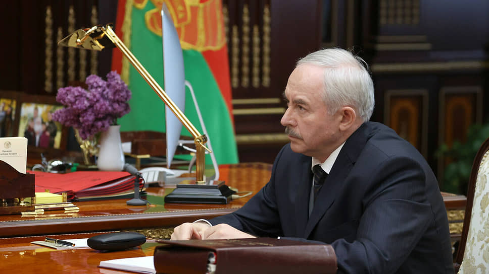 Могущественный силовик Виктор Шейман долгие годы оставался верным спутником Александра Лукашенко