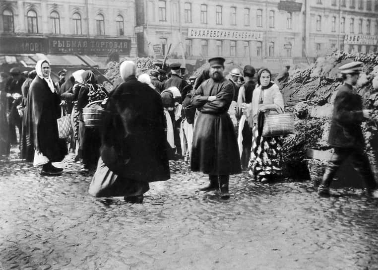 «Если же он желает "хорошего масла" и в большом количестве, то пусть оставит свой адрес: у лавочника есть знакомый "мужик Трофим"»