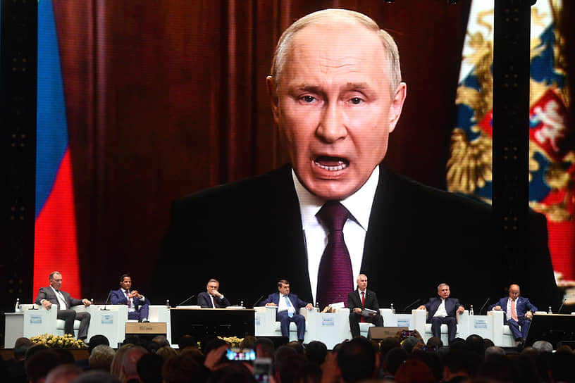 Казань. Президент России Владимир Путин во время приветственного обращения к участникам форума «Россия — спортивная держава»