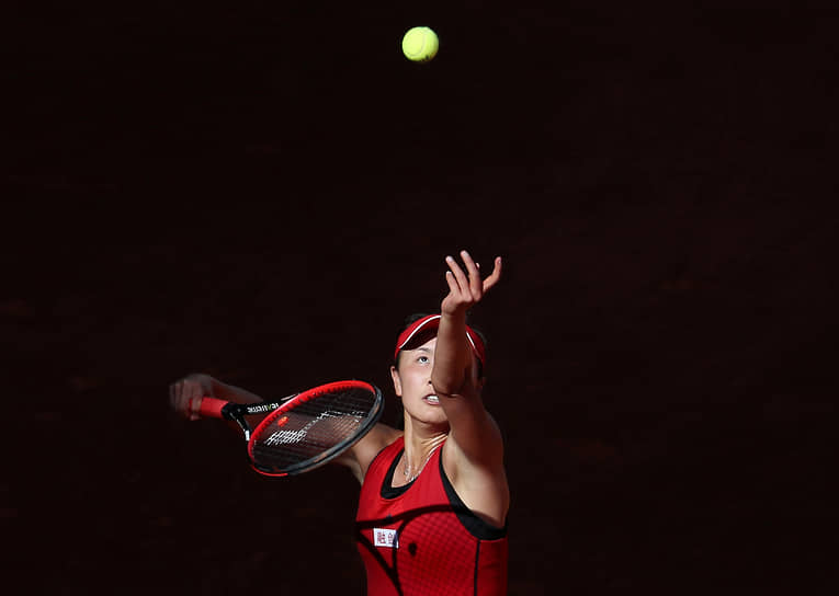 Теннисистка Пэн Шуай